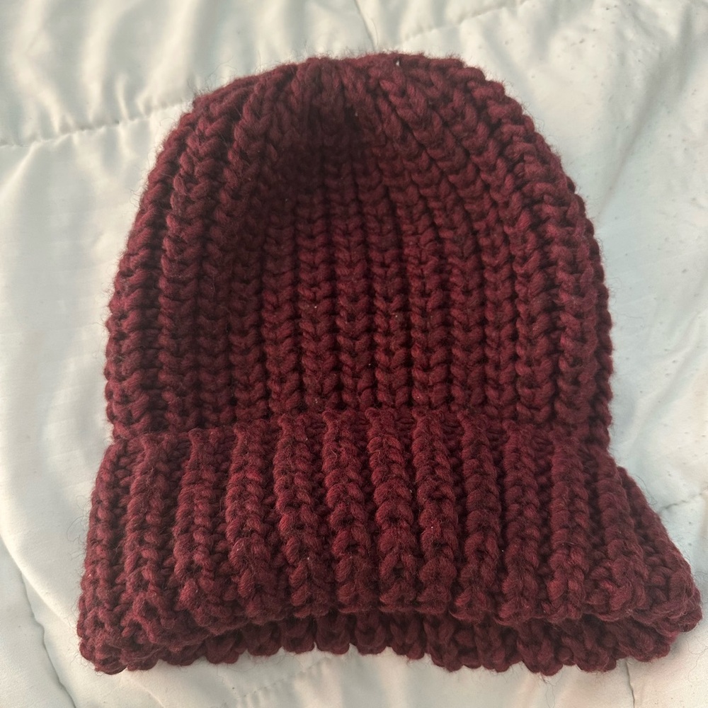 Chunky Knit Burgundy Beanie